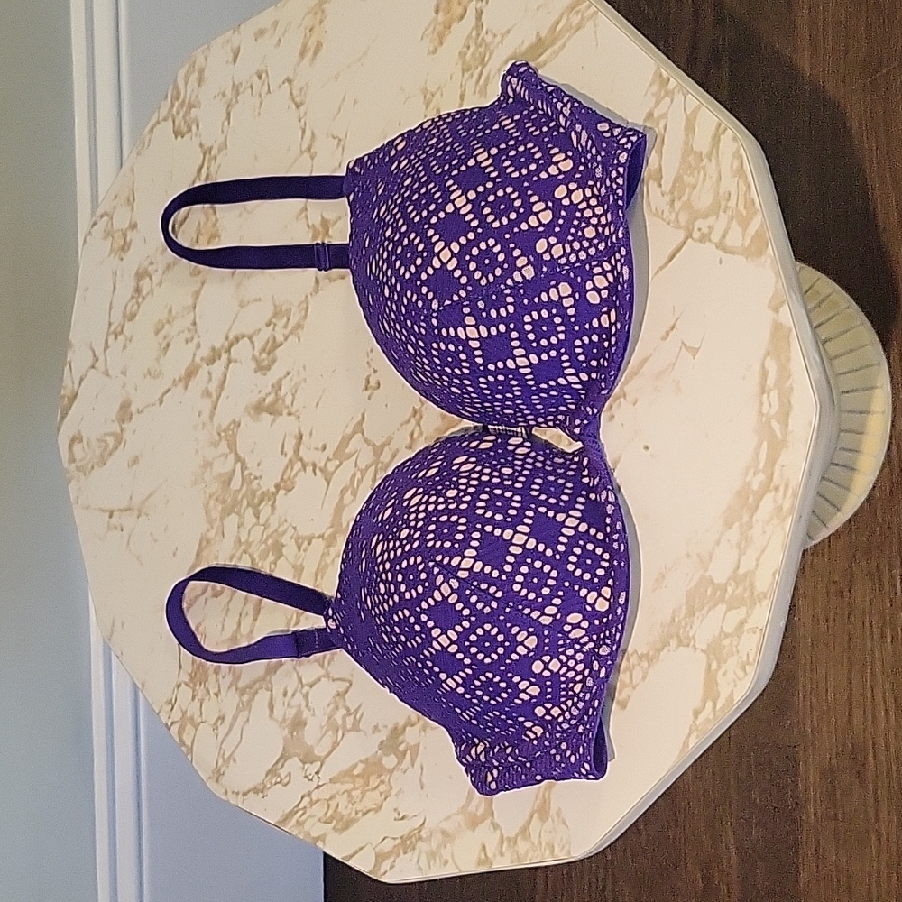 Victorias Secret Pushup bra - 34D